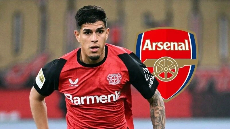 Arsenal đã đạt thỏa thuận thành công với Hincapie