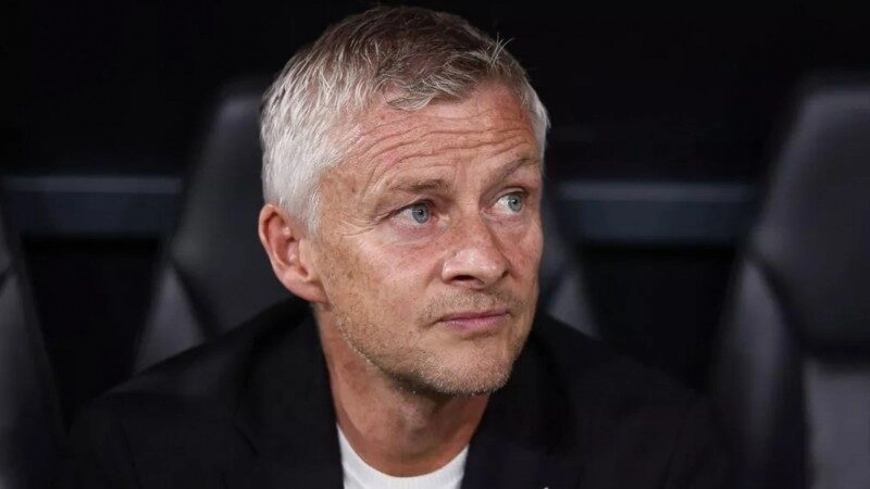 Besiktas sa thải Solskjaer