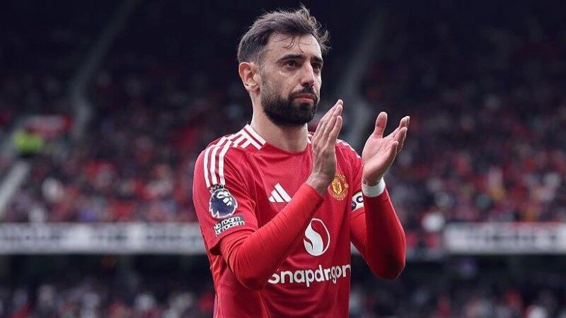  Bruno Fernandes được nhiều đội bóng theo đuổi