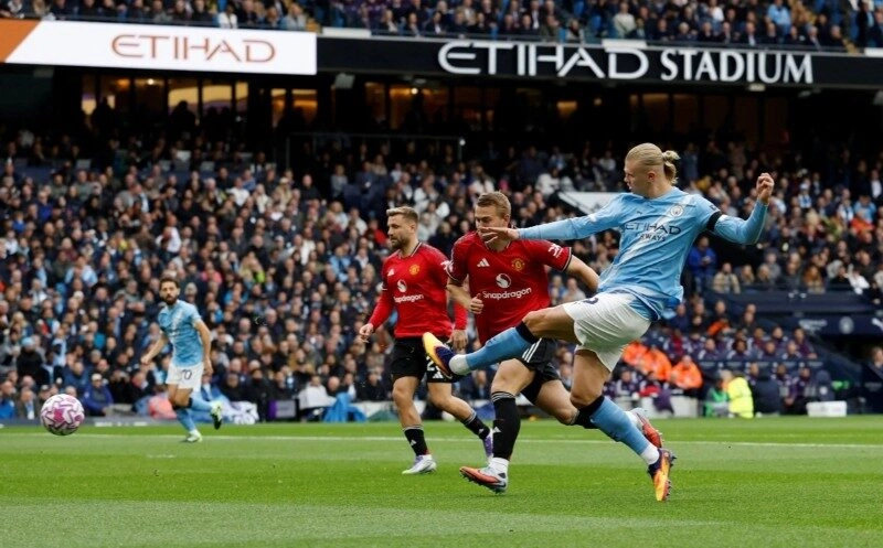 MU thua bạc nhược trước Man City