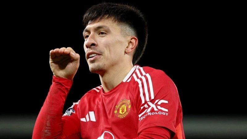 HLV Amorim mong chờ Martinez trở lại