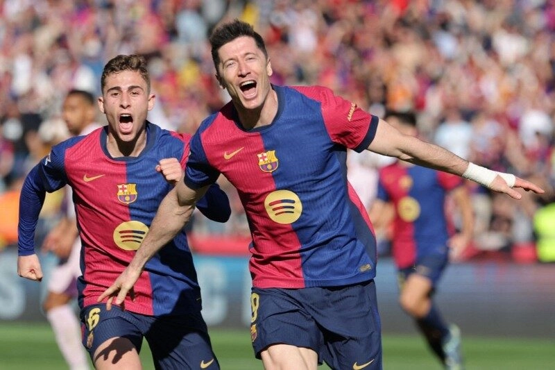 Lewandowski sẽ chia tay Barcelona