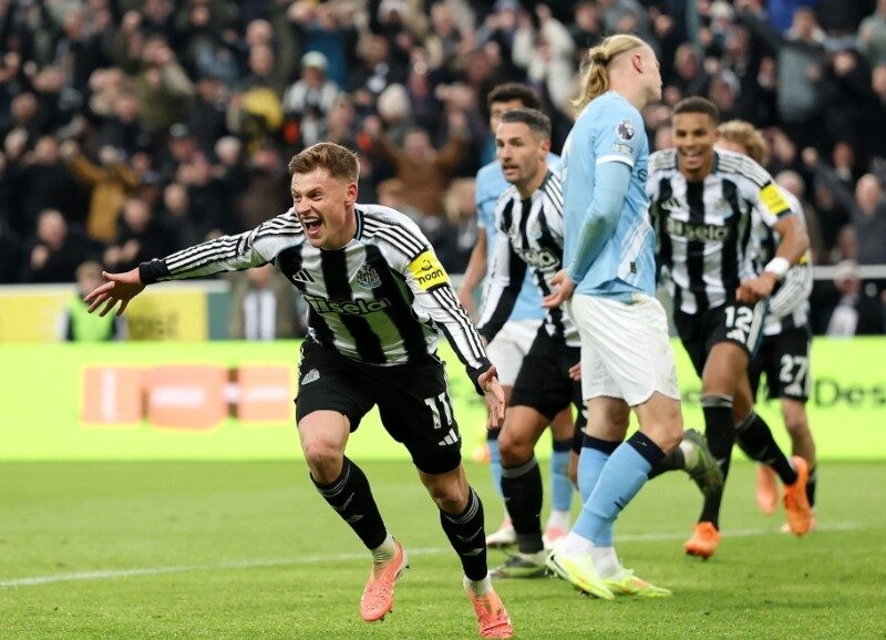 Man City trắng tay trước Newcastle