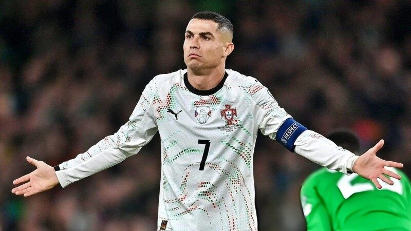 CR7 có thể bị cấm đá trận mở màn World Cup