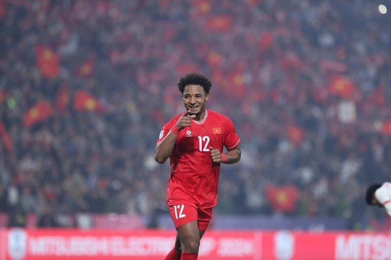 HLV Kim Sang Sik gọi trở lại Xuân Son